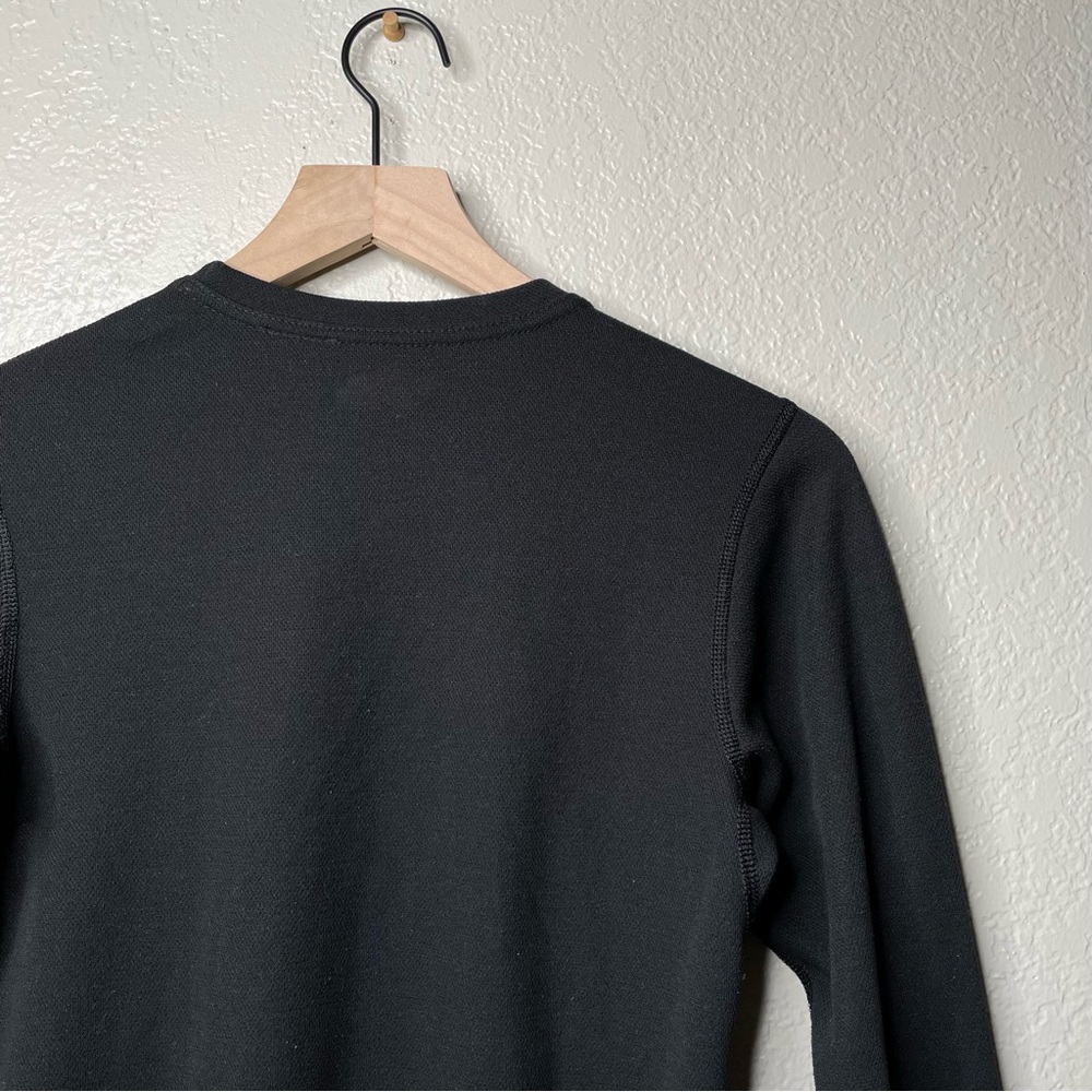 The North Face Women’s Long Sleeve Workout Active Top - Picture 9 of 12